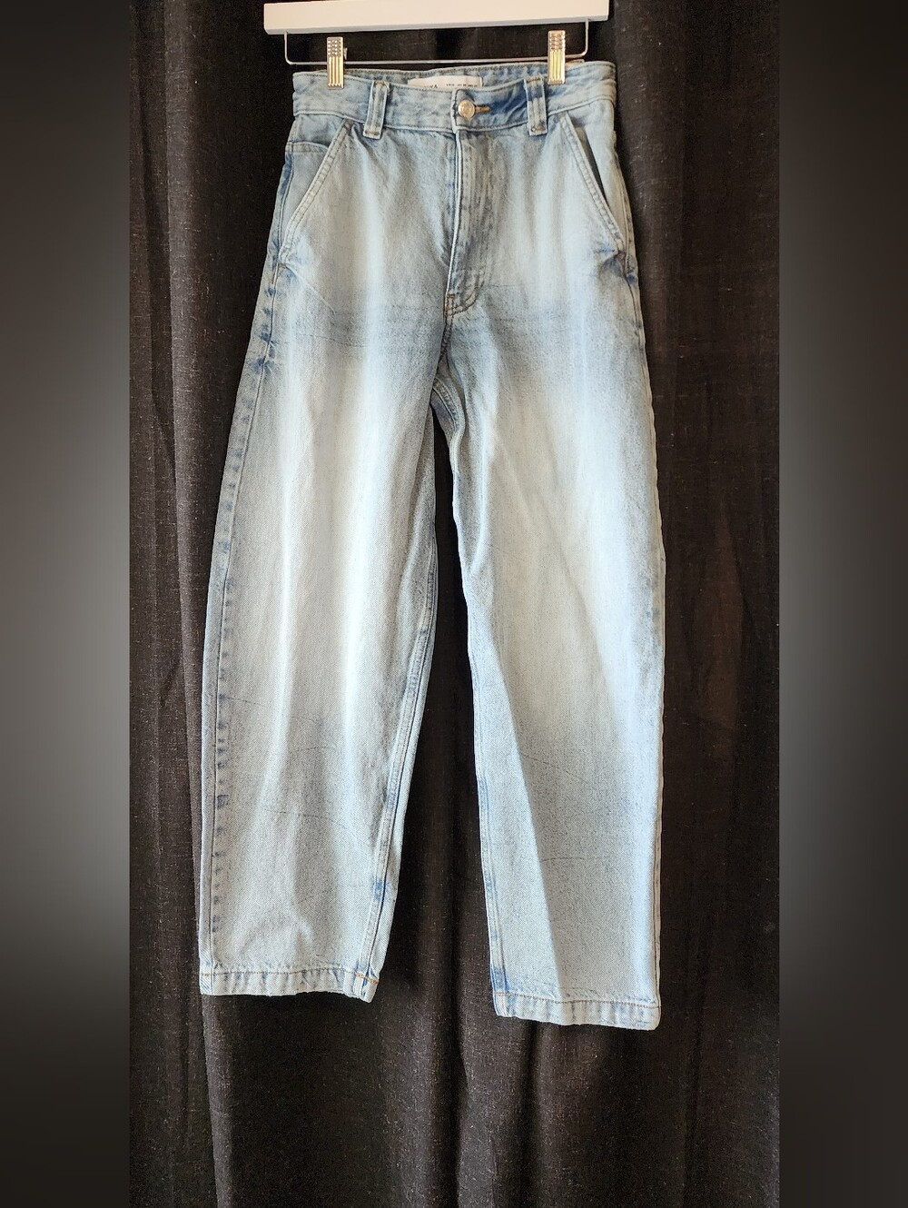 Bershka High Rise Wide Leg Jeans – 00, Light Wash, Made In Egypt